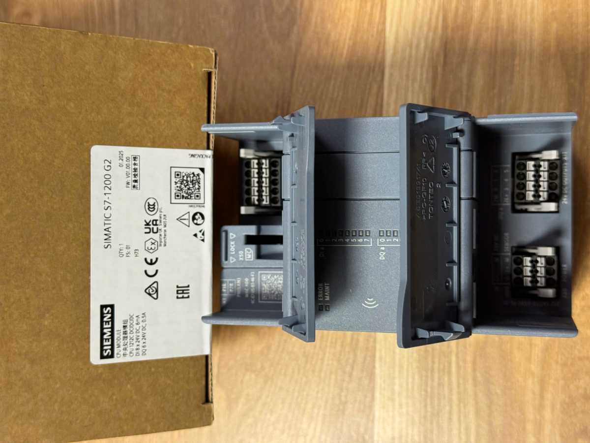 PLC SIEMENS 6ES7212-1AG50-AXB0