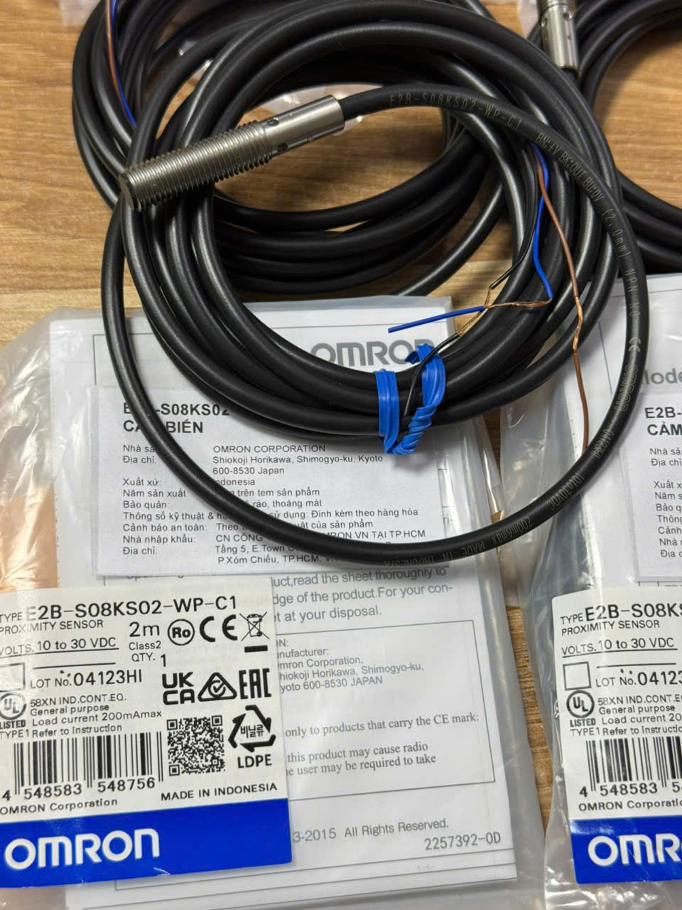 CẢM BIẾN OMRON E2B-S08KS02-WP-C1