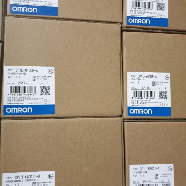 PLC Omron CP1L-L14DT1-D