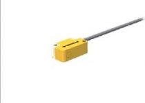 Cảm biến tiệm cận Turck NI5U-Q10S-AN6X-0,3-PSG3M