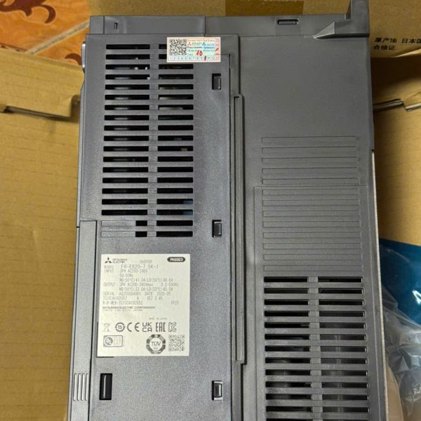 BIẾN TẦN MITSUBISHI FR-E820-7.5K-1