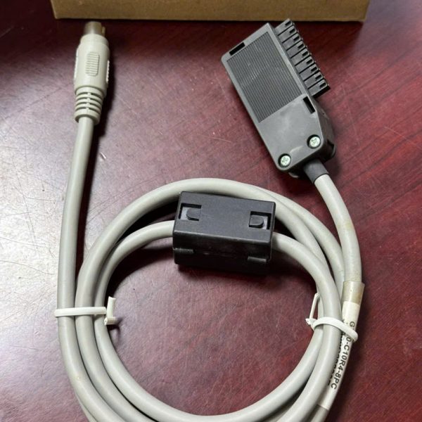 CÁP TRUYỀN THÔNG MITSUBISHI GT10-C10R4-8PC