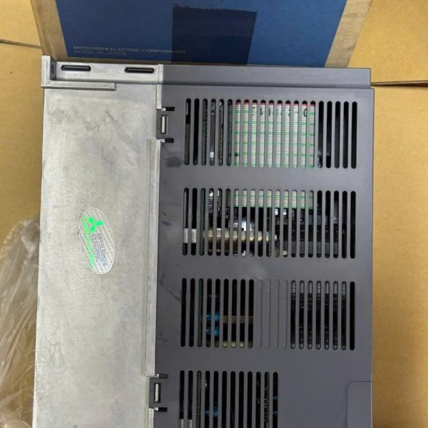 SERVO MITSUBISHI MR-J3-500A
